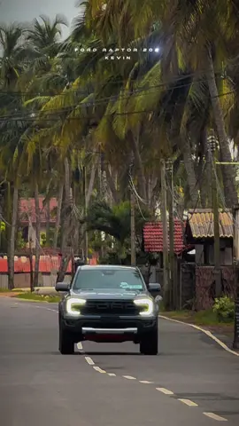 one & only 3.0L rapter  in the area. 🔱 #fyp #viral #fordraptor #ford2025 #highlight 