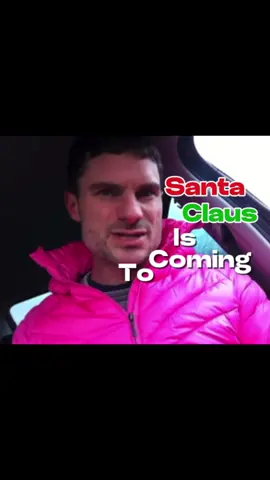 Since Christmas is 19 days away I thought we should bring out this gem #santaclaus #flulaborg #trends #fyp #christmas 