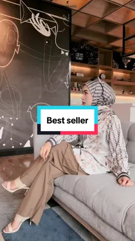Kemeja best seller set kyra grey🛍️#fypage #ootdhijab #gajiansale #atasanwanita #outfitideas 