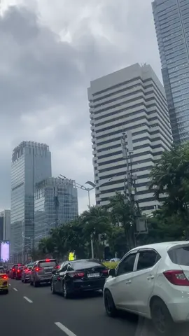 Jakarta itu akan terasa indah jika ekonomi kita juga indah🤣