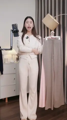 [ Q8 NEW ARRIVAL 2025 ] Quần Loe Basic Quốc Dân Bản Lưng Cao Hách Chân Dáng Hàn 98-105 cm