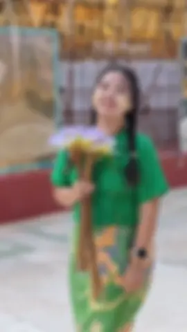 #လူကိုမြင်တိုင်းမလုံမလဲသူအစဉ်လိုပြုံးတာ☺ #မြင်ပါများပီးချစ်ကျွမ်းဝင်အောင်လို့🤒🖤 