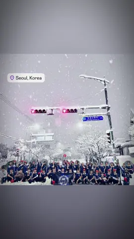 di seoul mot mình ngắm tuyết roii🥰#11a6 #tta #xh #fyp 