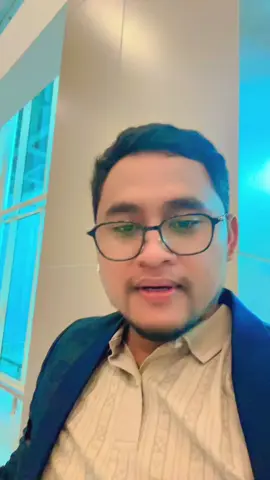 Alhamdulillah gak sengaja ternyata Secara Kebetulan ketemu Abumay di Bandara juanda Surabaya #surabaya #juanda #fyp #indosia #fyp @Risma Ratu Catering Makkah🍽 @ABUMAYRAYA 