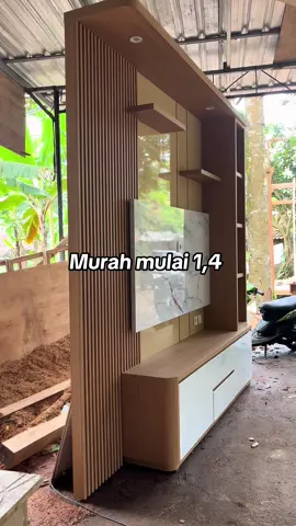Mau backdrop dengan kwalitas mewah material hpl dengan kwalitas premium bisa custom juga  #backdroptvminimalis #lemaripakaian #interiordesign #backdrop #penyekatruangan 
