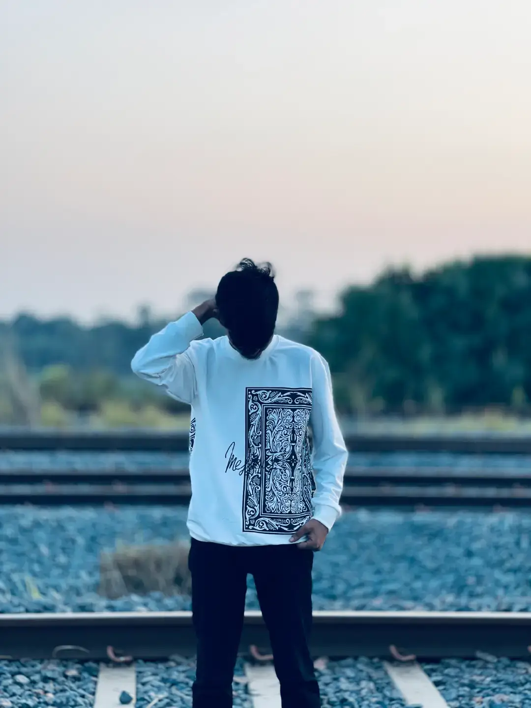 #outfit cowok berwarna #outfit cowok berwarna #foryou #fyyyyyyyyyyyyyyyyyyyyyyyyyyyyyyyyyy #skleon398 