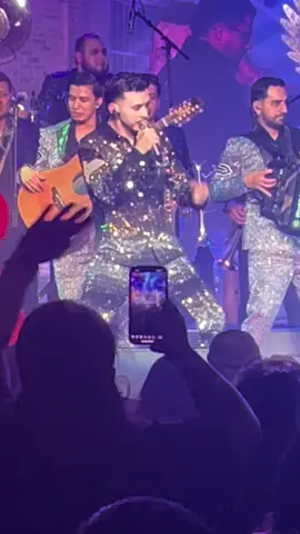 Dream came true finally got to see them 🥰❤️ #losparras #vanidosa #carlosparraporsiempre🤍🕊️ #honoraquienhonormerece 