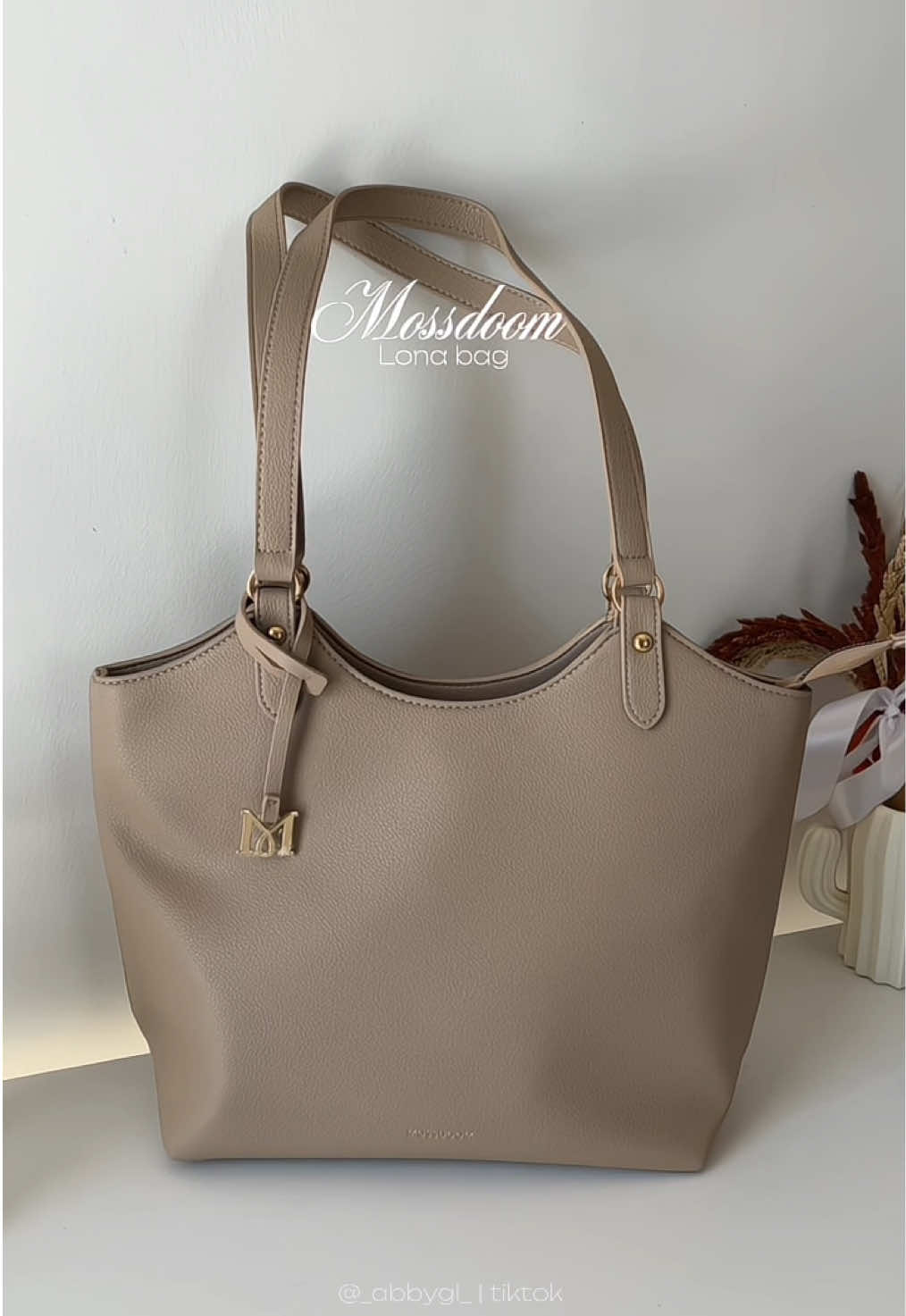 My go-to bag of Mossdoom 🖤 #mossdoombag #workbag #bagforwomen #bagforschool #shoulderbag  @MOSSDOOM PH 