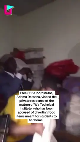 Free SHS Coordinator, Adamu Dassana, visited the private residence of the matron of Wa Technical Institute, who has been accused of diverting food items meant for students to her home.  The coordinator, together with some individuals, was seen packing assorted food supplies out of the house. However, the matron has denied any wrongdoing, insisting she did not steal the items. #FarmersDay2025  #creatorsearchinsights  #CitiNewsroom 
