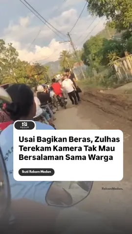 Usai bagikan beras, Zulhas terekam kamera tak mau berasalaman sama warga Gimana pendapat kalian guys? #fyp 