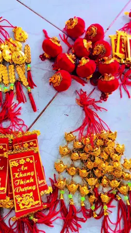 Chút đỏ, chút vàng, chút rộn ràng không khí Tết ❤️  #lientreotet #trangtritet #liengtreotet #daytreotrangtritet #tet2026 