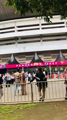 Melu antri🥱 #mandalakrida #jomlofestival #jogja24jam #ftpppppppppppppppppppppppp #fypforyou 