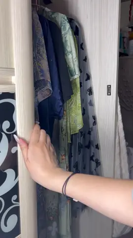 Door magnets no screws required. They work fabulous! four years of open cabinet doors are fixed in five minutes. #ca#cabinetmagneta#cabinetmagneticcloser