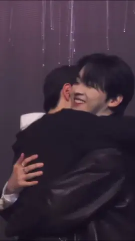 Cái anh Yusin này hay nhờ, Dongju mắc cỡ lắm rồi nha #parkdongju #yusin #박동주 #유신 #mysecretvampire 