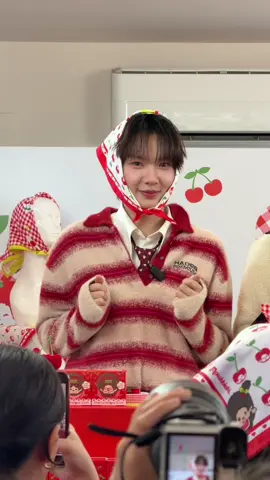 เจ็บนิ้ดเดียววว 🤏🏻 @nampingster #nampingster 