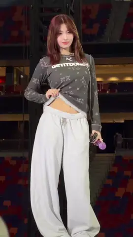 It's crazy.😭 #momo #hiraimomo #twice #momotwice #twice_thisisfor_world_tour 