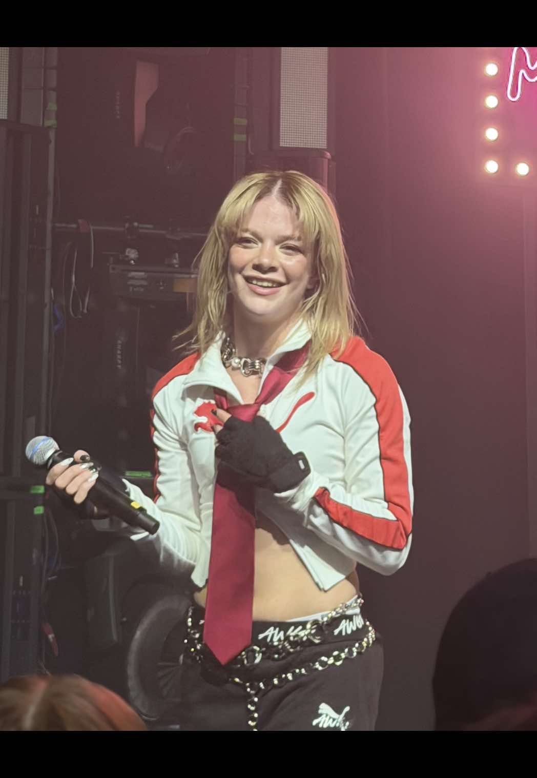 #EsHil #manifest #esinnahat #hilalyelekci #amatör @manifestgirls @hilalyelekci @Esin Bahat 