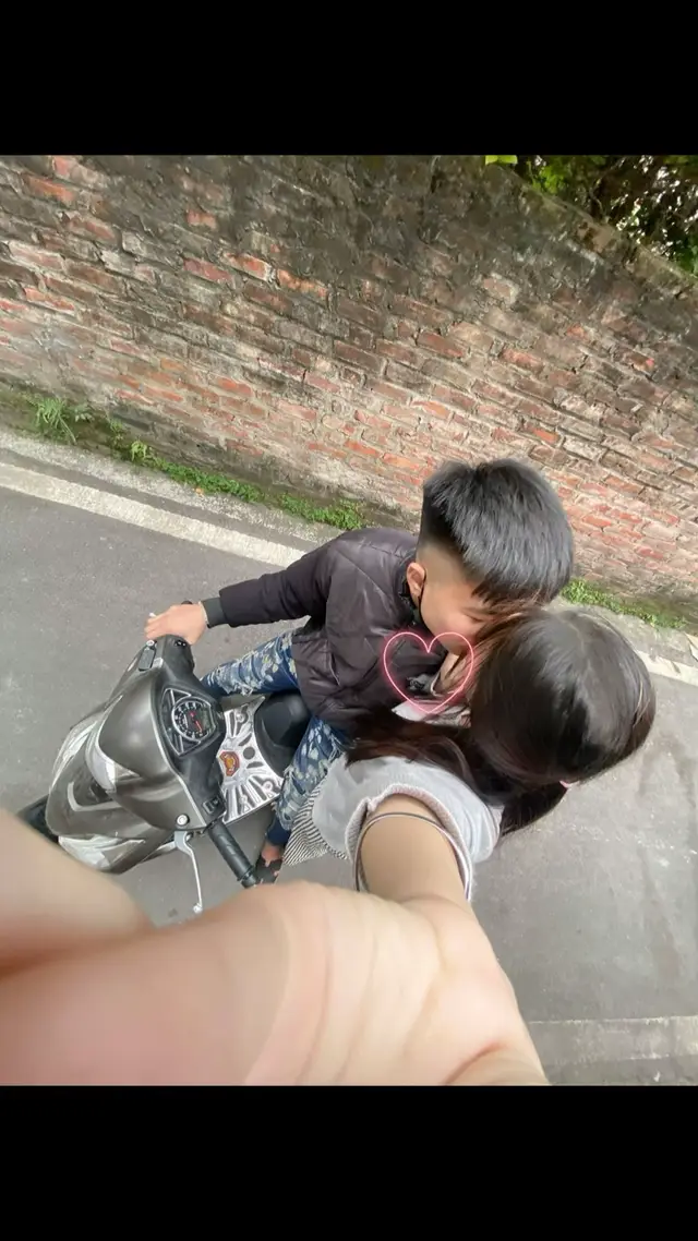 Nếu sau này, khi anh cảm thấy mệt mỏi trong cuộc sống, áp lực trong công việc, thì em mong, em vẫn luôn là nơi thoải mái nhất mà anh muốn trở về.