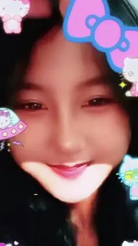 jangan pernah takut untuk bangkit berjalan saat kakimu tersandung bahkan hingga jatuh sekalipun Lakukan banyak hal bersama waktu selama masih tergenggam Bersyukur dalam setiap ujian kehidupan adalah jalan membuka pengharapan baru. Tempatkan diri dalam tempaan ujian sebagai bagian dari proses pembentukan pribadi menjadi lebih kuat, tegar dan bijak dalam menyikapi ujian hidup. Ingat .. Tidak ada seorang pun yang bisa menemanimu seumur hidup, maka kamu harus terbiasa dengan kesendirian Tidak ada seorang pun yang bisa membantumu seumur hidup, maka kamu harus selalu berjuang.