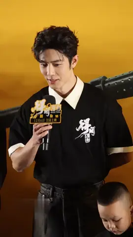 肖战在方言这块属于是边教边学了 自己学南京话，给 教...  #XiaoZhan #肖战 #gezhitown 