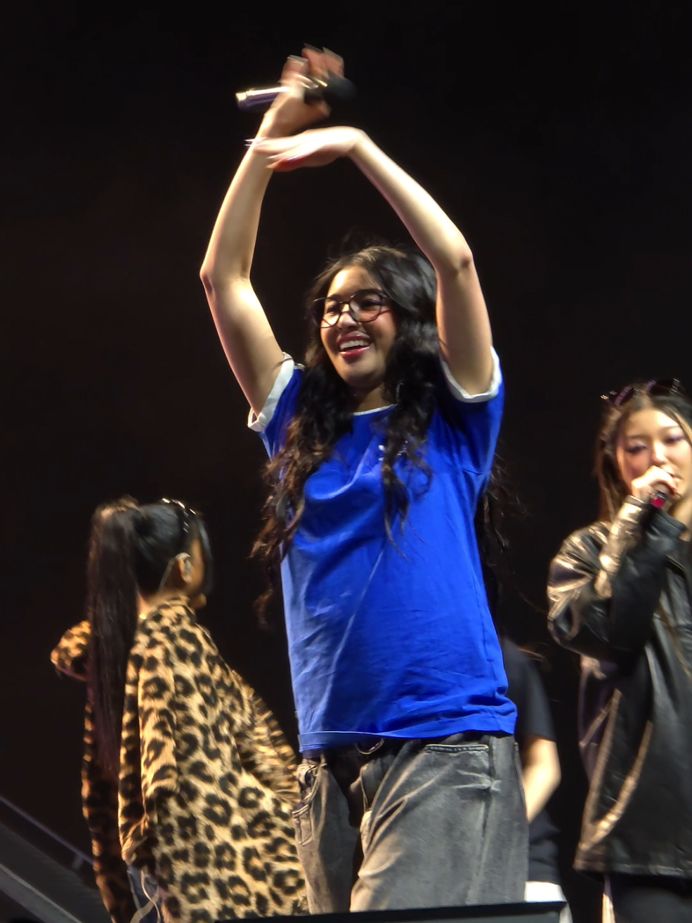 LMAO SOPHIA @ 12/6 SF SOUNDCHECK @KATSEYE #KATSEYE #katseyebeautifulchaos #katseyeinsanfrancisco 