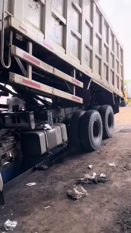 Allhamdulillah 1 unit berhasil kita selamat kan lagi DT CPS 764 Hino Euro 4 285 Jd Mining keluhan pada saat posisi start awal posisi idle,Rpm tiba tiba naik di angka 2500,setelah kita cek ternyata ada kabel yang ground di jalur Ecu ! Ready  . . . . . . . #fypシ゚ #fypage #servolintasrayakm107 #servolintasrayakm108 #servolintasrayakm36 #muaraenim #lahat #hinoeuro4 