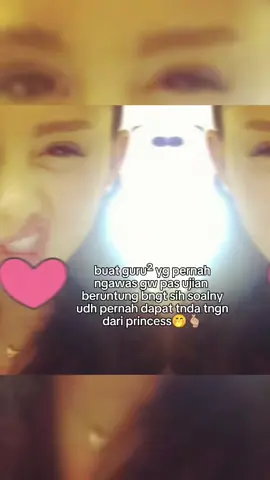 🤭🤭 #arianagrande #4u #fyp 