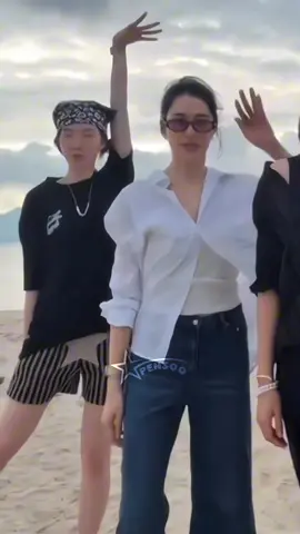 Chồng ngầu nhiêu là nhỏ gái ngược lợi #linglingkwong #ormkornnaphat #lingorm #fst♡ #cgt🎼 @Lingling Kwong @ออมออมเอง:^D 