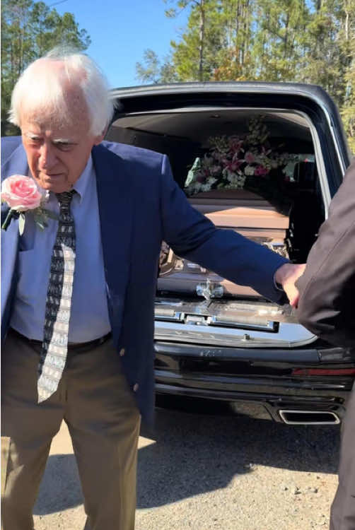 Grandpa Loves Her in Every Quiet Moment 🥺❤️#ForeverInOurHearts#MissingHer#GrandpaLove#MemoriesLiveOn#TrueLoveNeverEnds#InLovingMemory#HeartfeltMoments