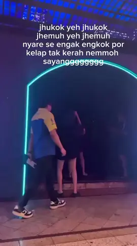 malang bagian guanyengggg👋🤪 #tunjunganplaza  #stasiuntop10🚂  #stasiuntop10surabaya 