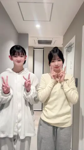 左の子の顔の大きさは手広げた時の大きさと一緒ですレベチで小さいの👶🏻‪‪🩷#ニコラモデル#ニコプチモデル#末永ひなた#ljc#fjc#10世代#12世代#アミューズ