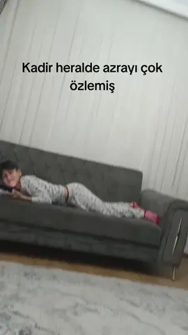 ya awaz Soni Soni lagti ha😂🤣