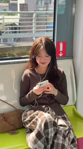 Brown outfit check!!! 🤎🤎🤎 #bycamcam #browngirl #xh #viral #fitcheck 