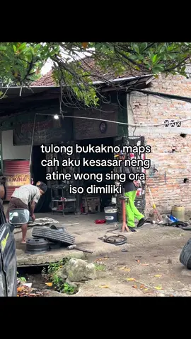 ready Ban Vulkanisir monggo bisa order via DM tiktok free ongkir untuk seluruh kawasan yogyakarta kita ready semua unit Ban  1. Ban Vulkanisir  2. Ban Bekas like new 3. Ban baru segala merk & ukuran untuk yang mau langsung datang ke kantor monggo silahkan😇  lokasi📍: UJANG BAN Jl. Ringroad Selatan, Tanjung, Bangunharjo, Kec. Sewon, Kota Yogyakarta, Daerah Istimewa Yogyakarta #banvulkanisir #jualbeliban #galaubrutal🥀 #sadvibes #storysad 