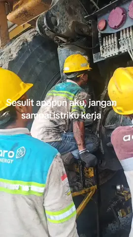 sesulit apapun itu yang penting istri tetap dirumah bersama anak-anak😁 #katakata#kuli #fyppppppppppppppppppppppp#semangatkerja 