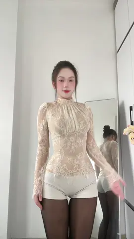 Nép vào tai anh#caoxinh🦊 #xh #flypシ #xuhuong #xuhuongtiktok 