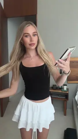 #tiktok #fyp #девушка #красота #следизарукой 