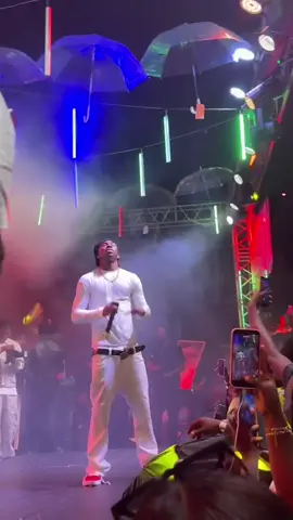 For God so love the world he gave us fola🥹😭#fyp#kwasu#kwasuite🥰❤️#folapondis__#blockparty  