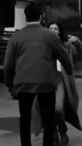 مهما يكون عندي شعور بنلتقي..