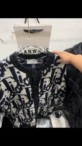 Len nặng 1kg hàng guang zhau chất len siu dày😙 , hàng có sẵn ‼️