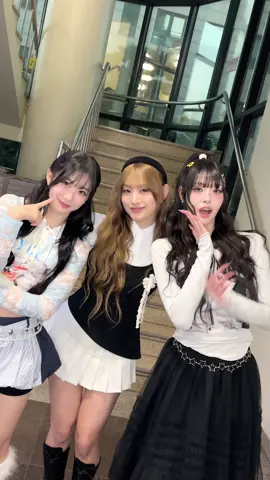 It's time to shine my bloom with #tripleS 카에데 린 선배님 🌷 @tripleS  #MINAMI  #RESCENE #리센느 #Bloom_Challenge  