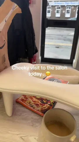 Good morning everyone #cast #brokenleg #fyp #broken #fashiontiktok 