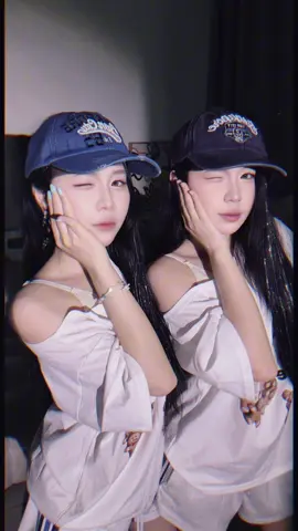 Sao hai chị giống nhau vậy ạ 😲❓ @Sammy Đào #meosimmy #sammydao #sksp 