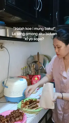 ya maap #bakarangenk #bakaranseafood #kulinerviral #dailyvlog #fyppppppppppppppppppppppp 