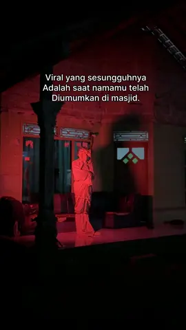 Udah siap viral belum? #malaminggu #weekend #pocong #penampakan #prabowo 