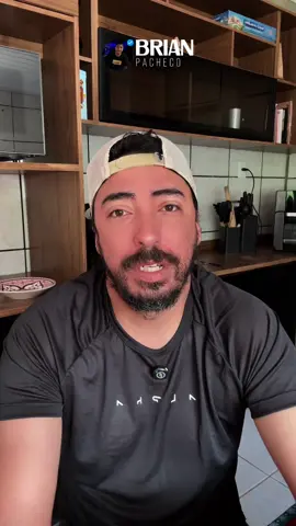 O cara é uma lenda e um estrategista NATO ! 