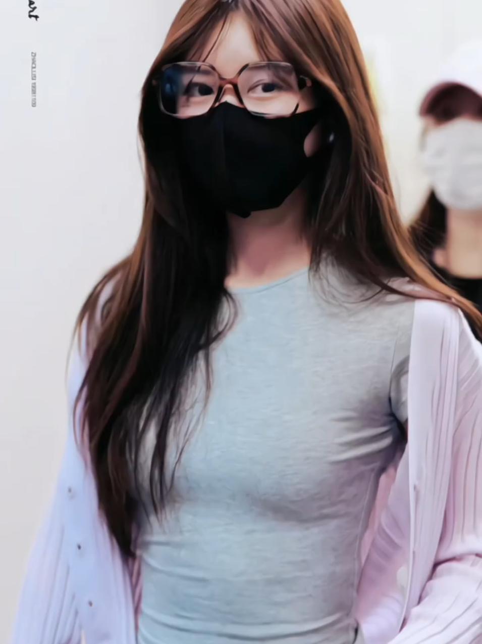 这小蛮腰🆘谁懂啊！我一只手就可以握住 露思真的太美... #trieulotu #赵露思 #zhaolusi #viral #fyp 