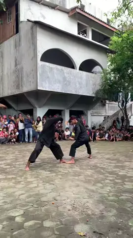 tiap lelah pasti ada berkah, tiap cobaan pasti ada jalan keluar, jangan berhenti berjuang lengkapi dengan doa, semuga impian menjadi nyata #pagarnusa86💚🔱 #pencaksilatmadura #fyppppppppppppppppppppppp 