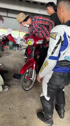 boss quậy quá 😅#redleo #xuhuong 