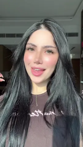 شسويله؟ @Dania 🤣🤣🤣 